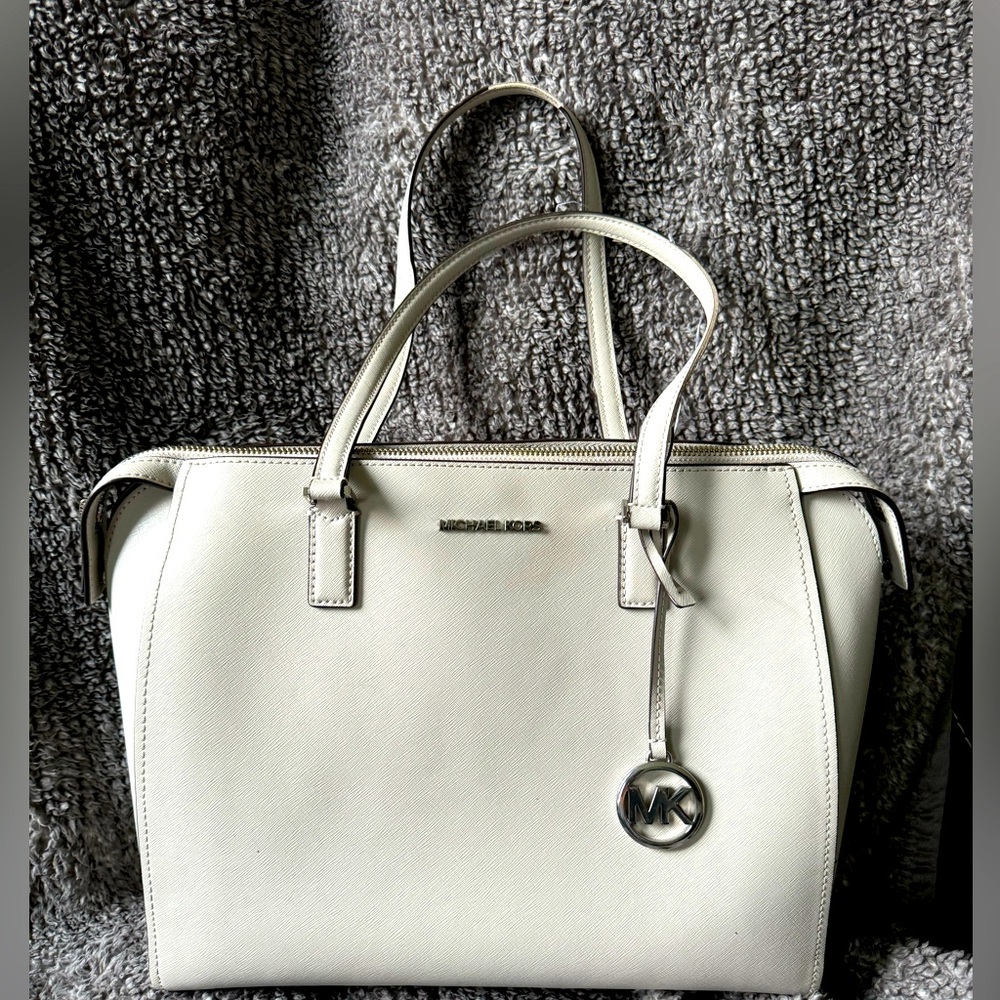 Michael Kors light gray bag